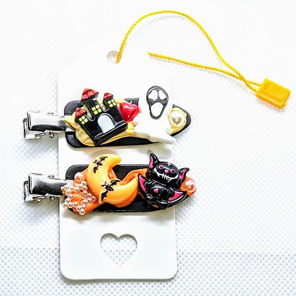 Handmade Two-Piece Halloween Decoden Hair Clip Set - Picture 1 of 2